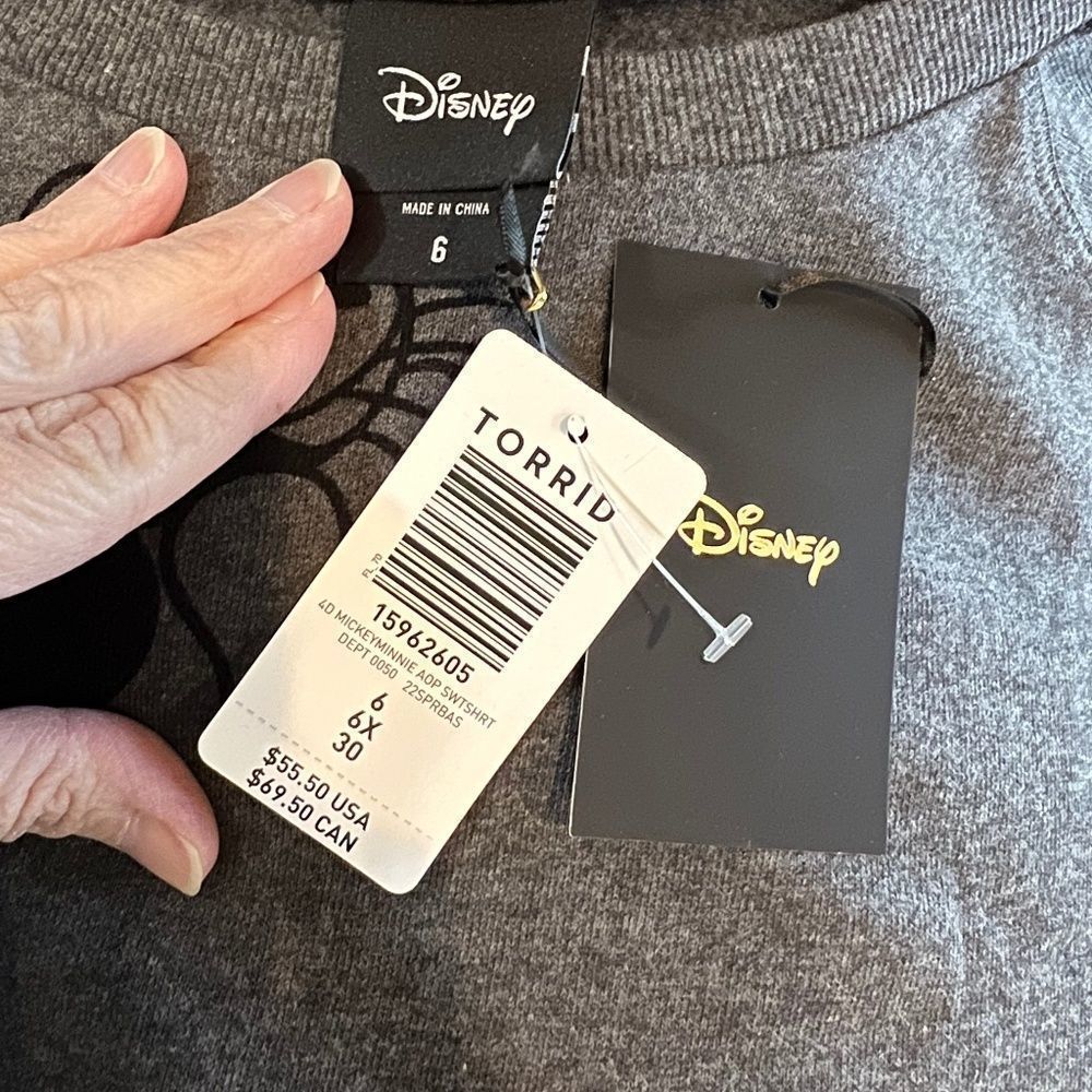 Torrid Women's 6 Disney Mickey & Minnie Mouse gray classic so soft sweatshirt - Picture 8 of 12